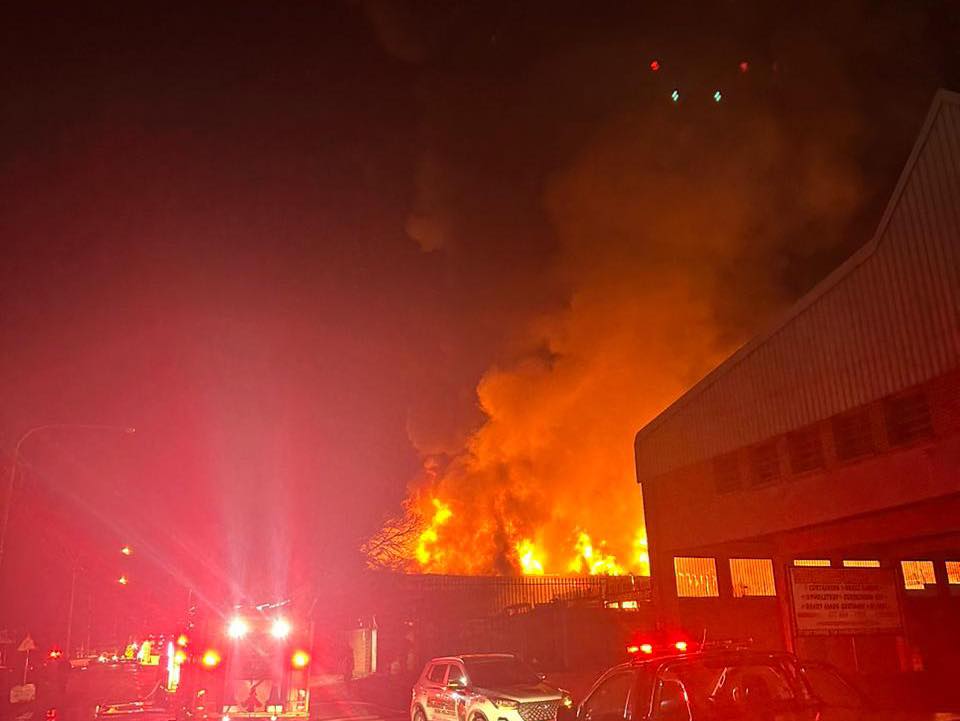 Fire breaks out at Pretoria mattress factory