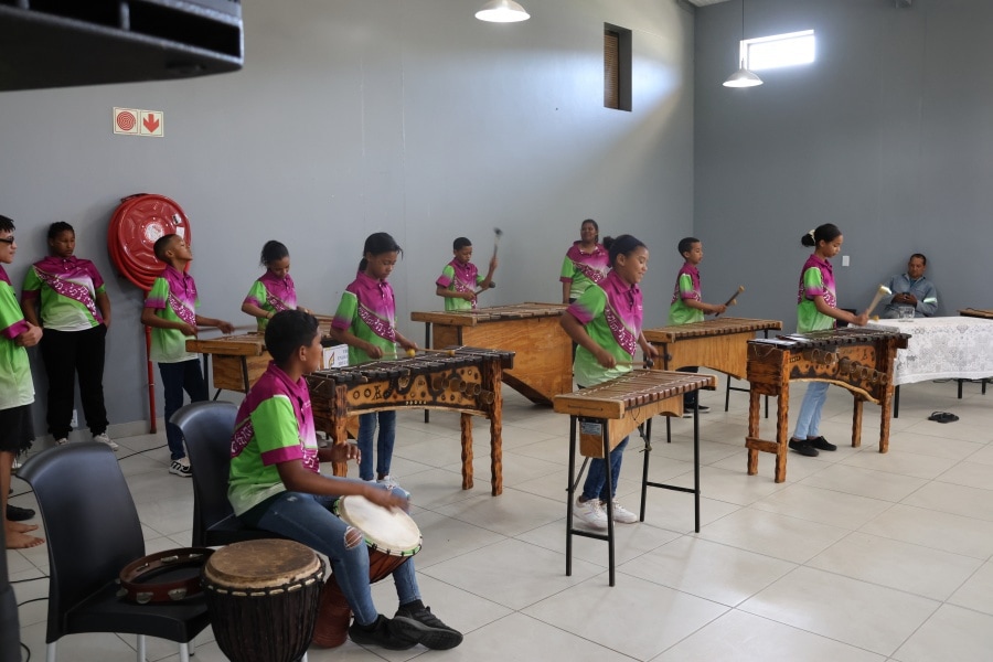 Video: Marimbas the heart of this Western Cape town