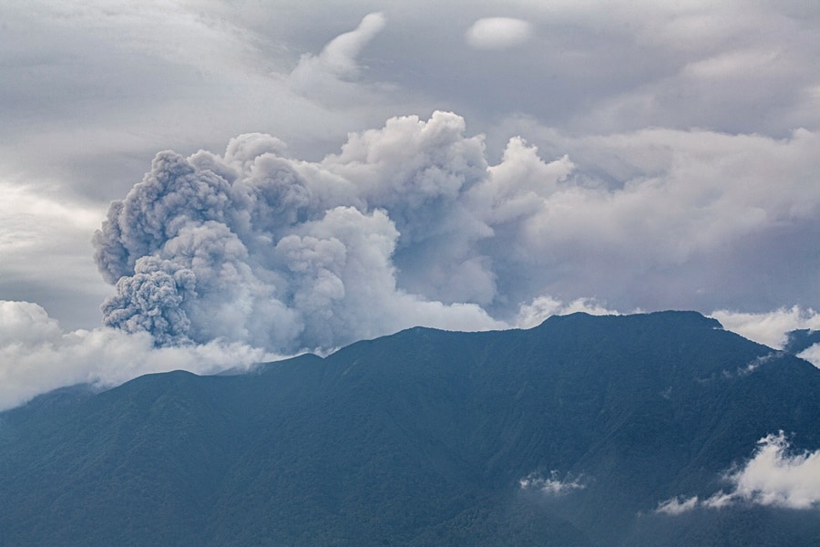 11 hikers dead after volcano eruption in Indonesia