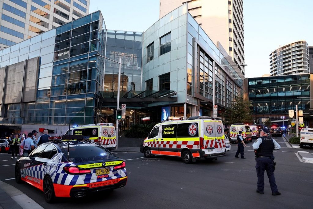 Several injured in knife attack at Sydney mall