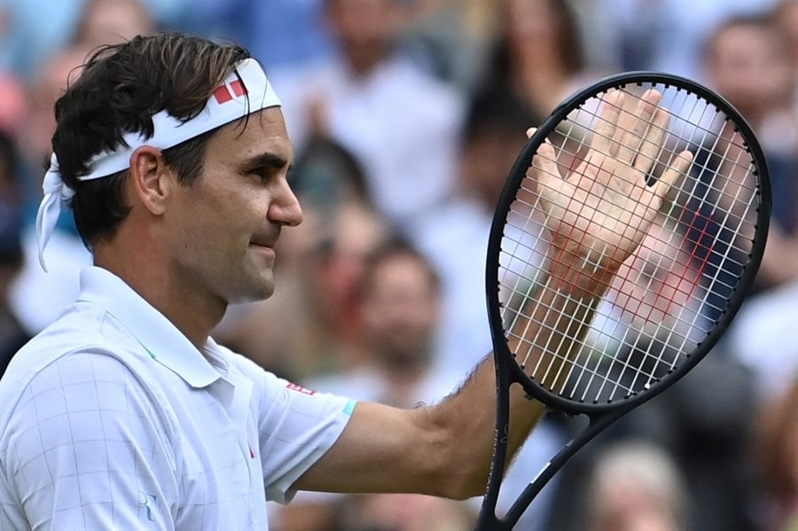 Last days of Federer's tennis career viewed in documentary